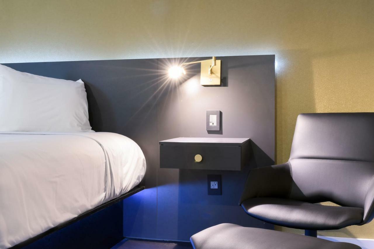 Motel Glen Capri And - Burbank Universal